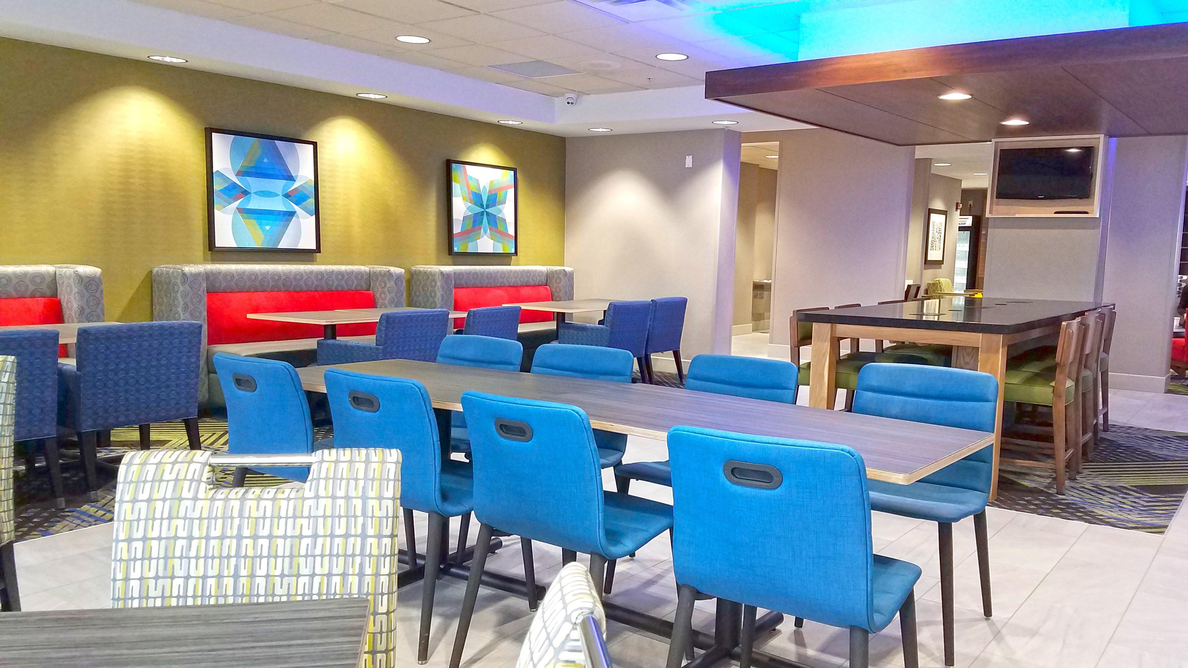 Holiday Inn Express Hastings By Ihg Exterior photo