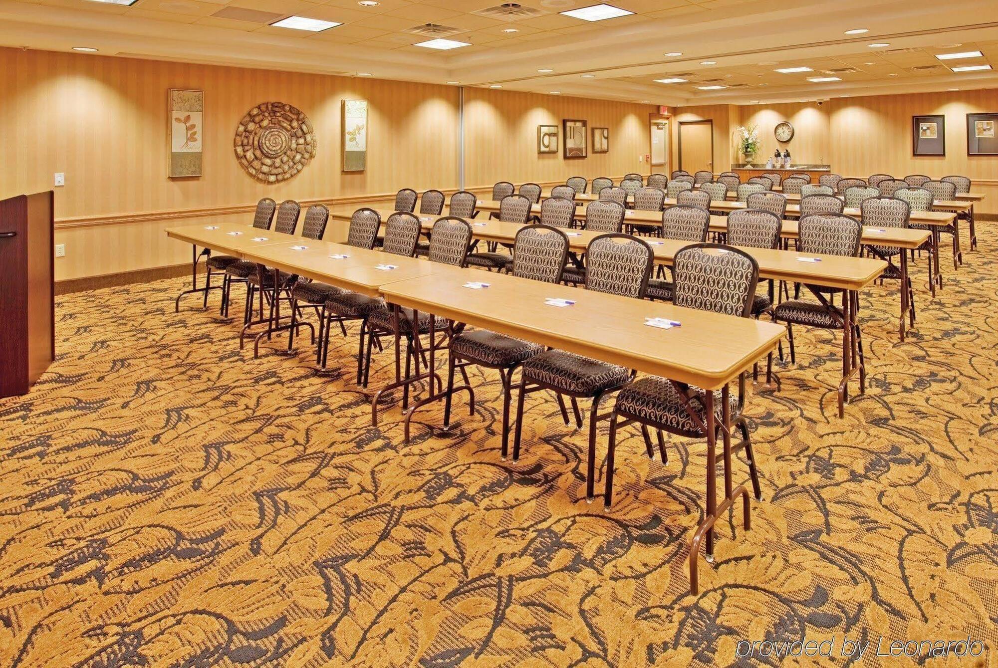 Holiday Inn Express Hastings By Ihg Exterior photo